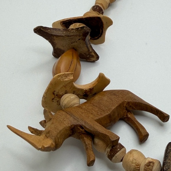 Handcrafted Safari Carved Animal with wooden beads Statement Necklace - Picture 6 of 9
